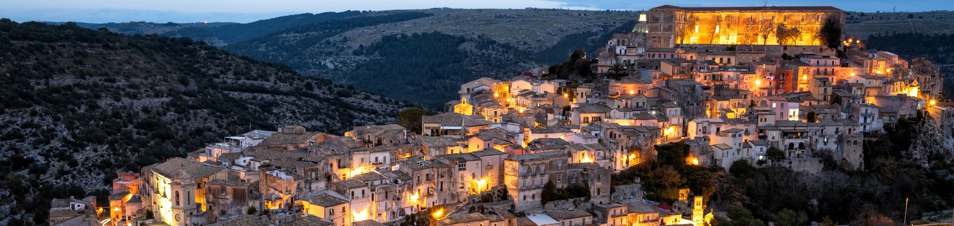 Ragusa – Barockstadt aus hellem Stein im Val di Ragusa